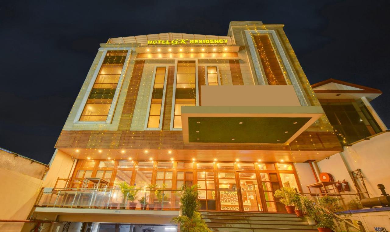Treebo G K Residency Near Dehradun Railway Station Hotel Buitenkant foto