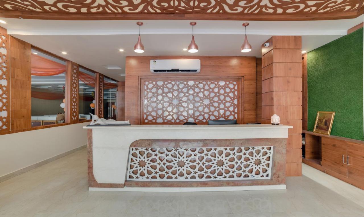 Treebo G K Residency Near Dehradun Railway Station Hotel Buitenkant foto