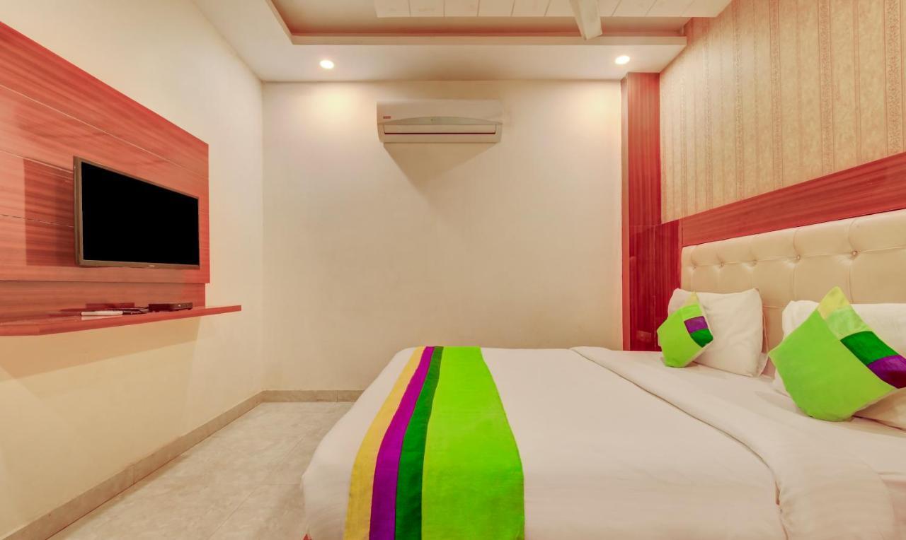 Treebo G K Residency Near Dehradun Railway Station Hotel Buitenkant foto