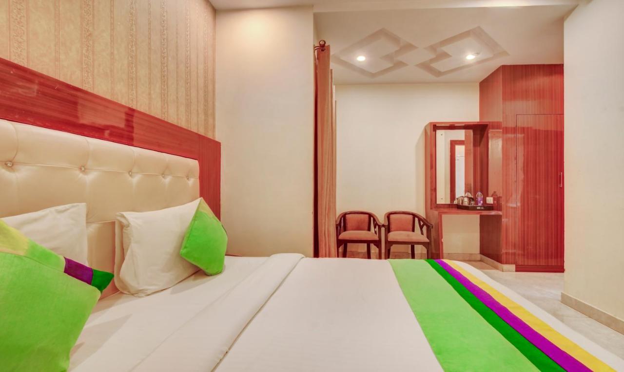 Treebo G K Residency Near Dehradun Railway Station Hotel Buitenkant foto