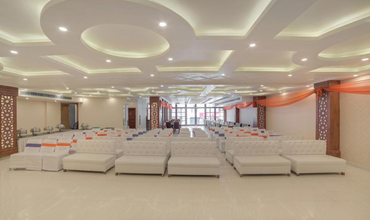 Treebo G K Residency Near Dehradun Railway Station Hotel Buitenkant foto